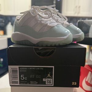 Baby boy Jordan 11 retro low TD size 5C